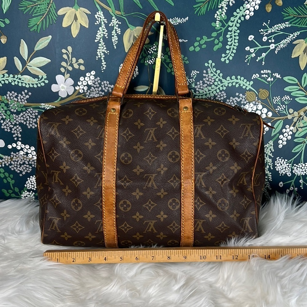 Louis Vuitton tote​​​​